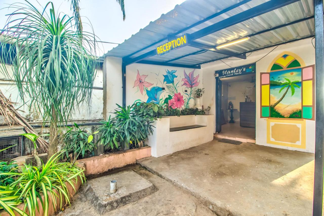 Stanleys Guest House Baga Bagian luar foto